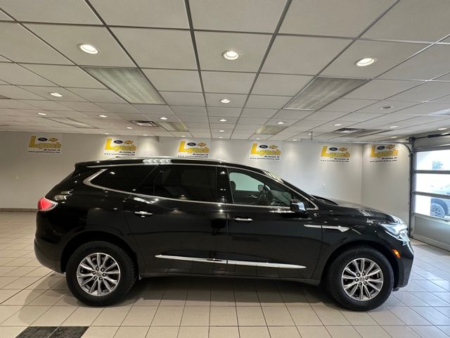2023 Buick Enclave Essence photo 3
