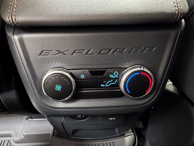 2026 Ford Explorer Active - Photo 18