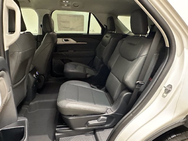 2026 Ford Explorer Active - Photo 19