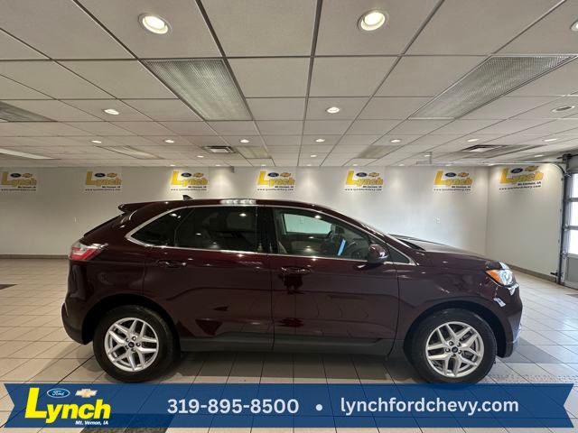 2022 Ford Edge SEL photo 3