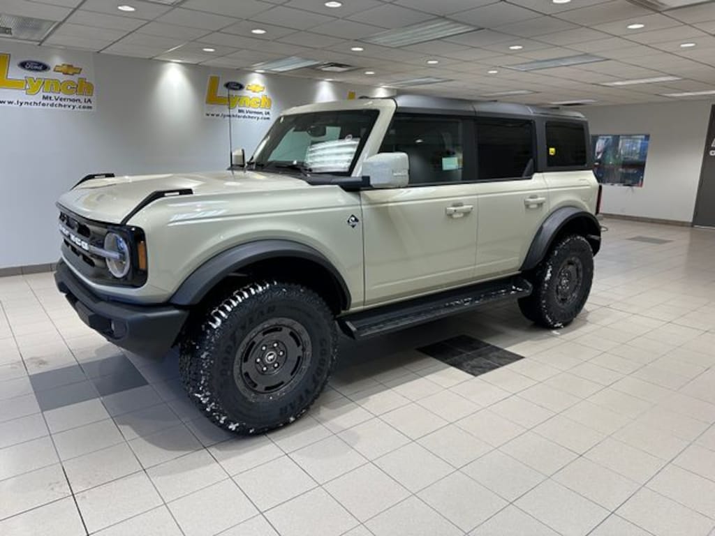 New 2025 Ford Bronco Outer Banks SUV