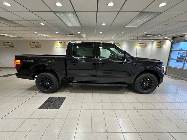 2025 Ford F-150 Lariat photo 2