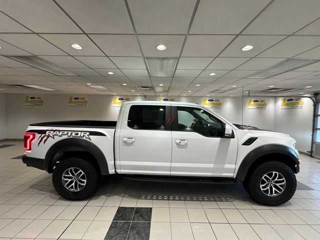 2018 Ford F-150 Raptor photo 2