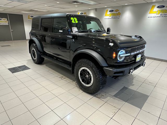 2023 Ford Bronco 4-Door Outer Banks's photo
