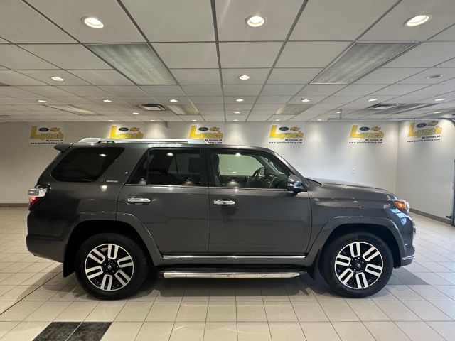 2018 Toyota 4Runner Limited photo 3