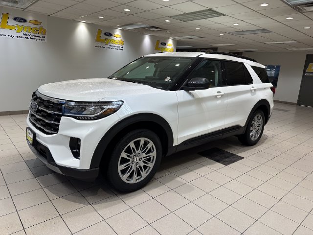 2026 Ford Explorer Active - Photo 2