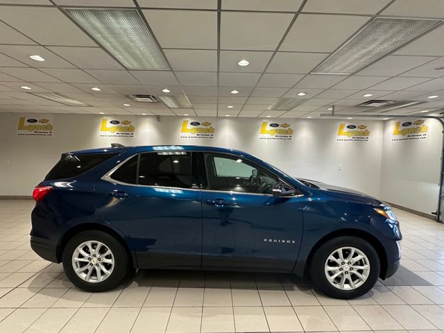 2019 Chevrolet Equinox LT photo 3