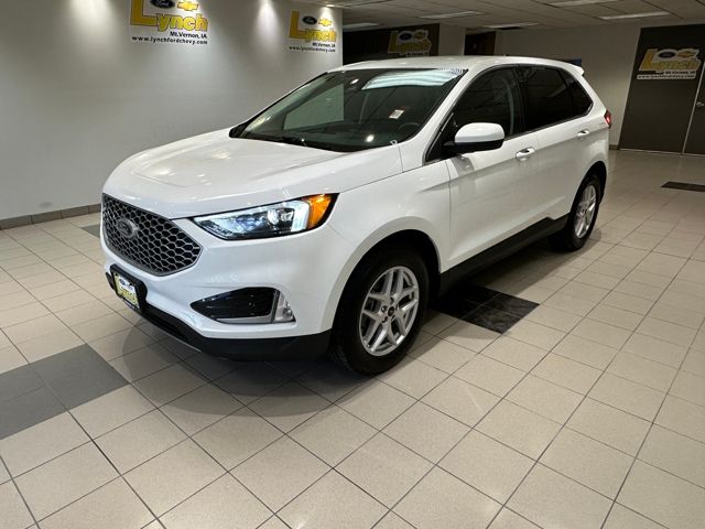 2023 Ford Edge SEL photo 2