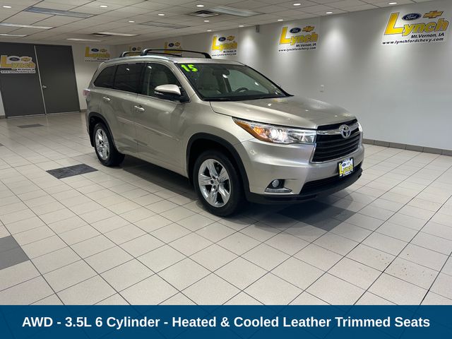 Used 2015 Toyota Highlander Limited with VIN 5TDDKRFH9FS102884 for sale in Mount Vernon, IA