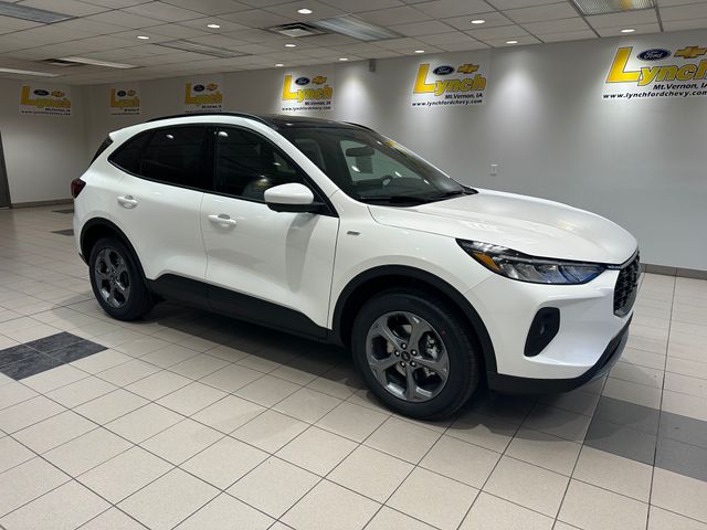 2026 Ford Escape ST-Line Select's photo