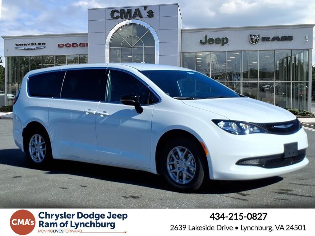 2026 Chrysler Voyager LX's photo