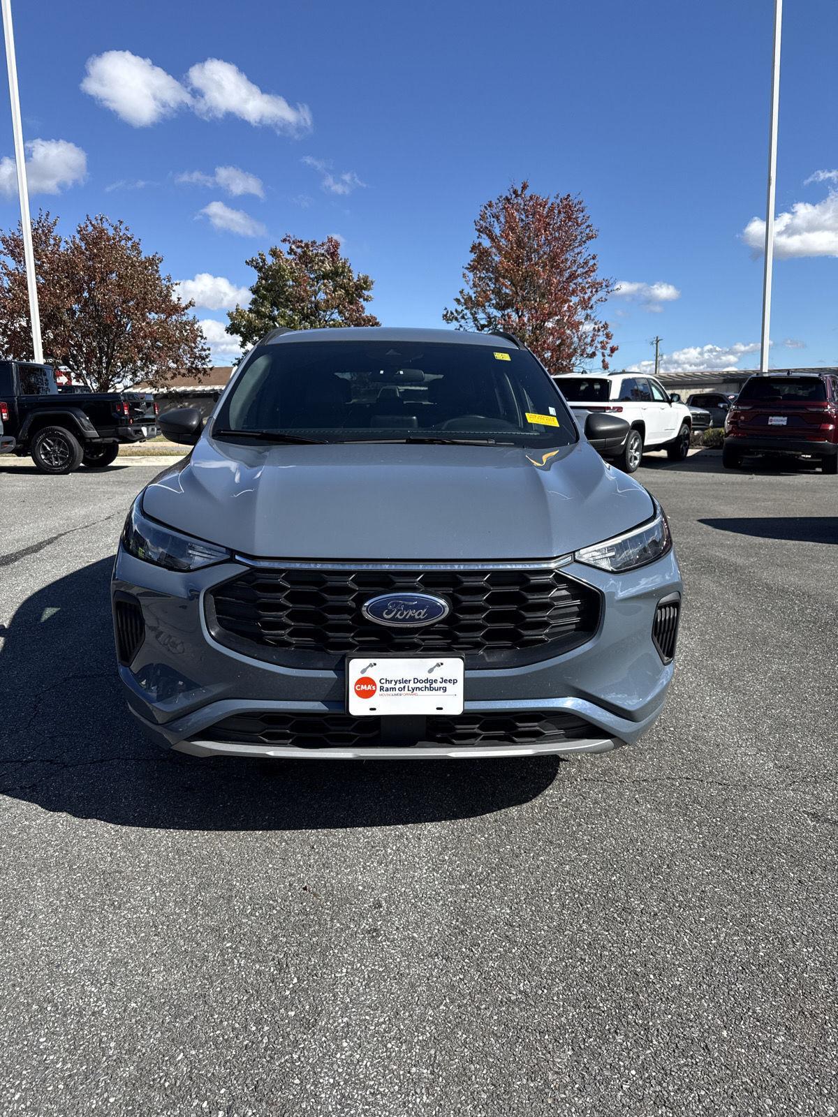 2024 Ford Escape ST-Line photo 3