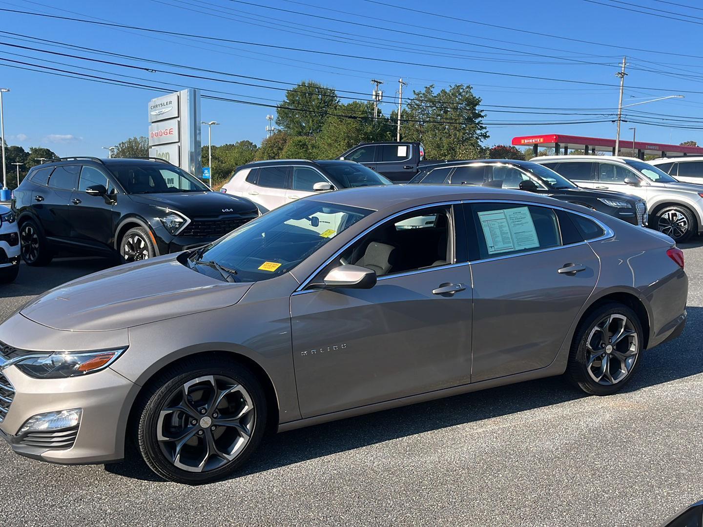 2023 Chevrolet Malibu 1LT photo 4
