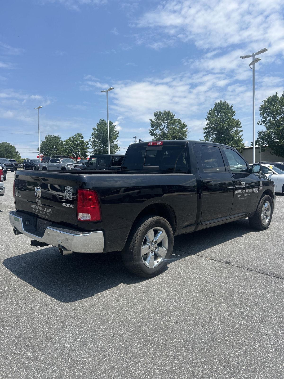 2019 Ram 1500 Classic Big Horn photo 3