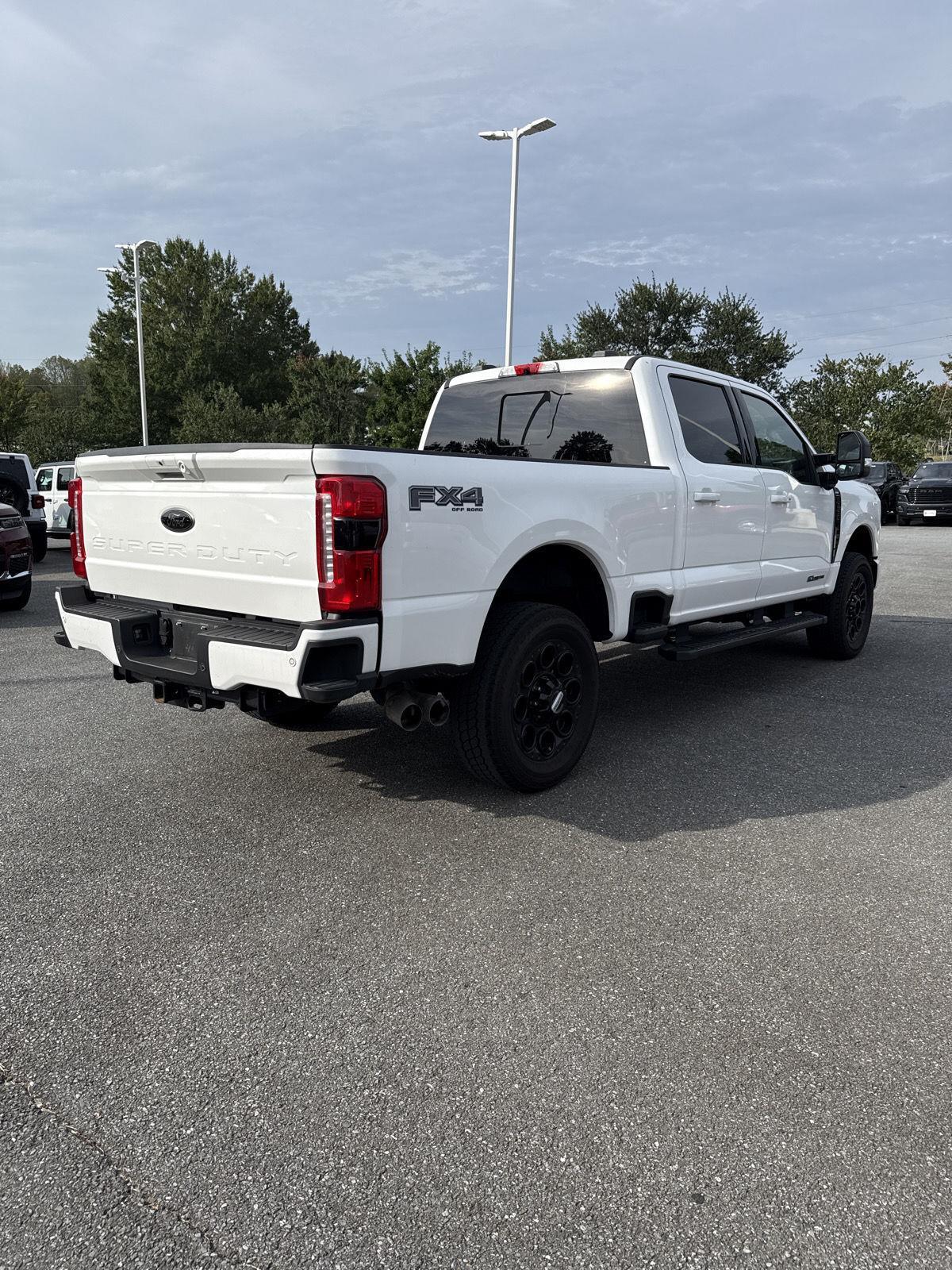 2024 Ford F-250 Lariat photo 4