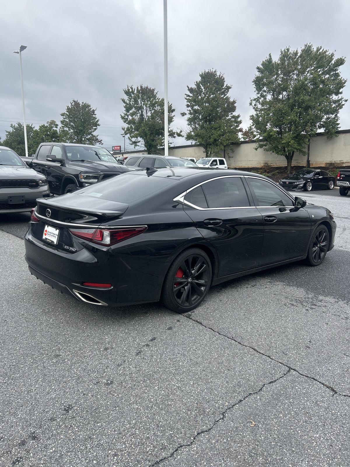2024 Lexus ES 350 F SPORT Handling photo 4