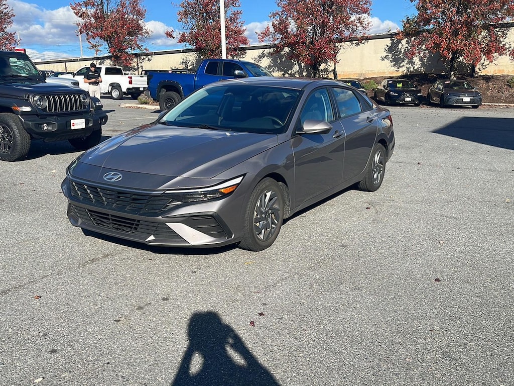 Used 2024 Hyundai Elantra SEL Sedan
