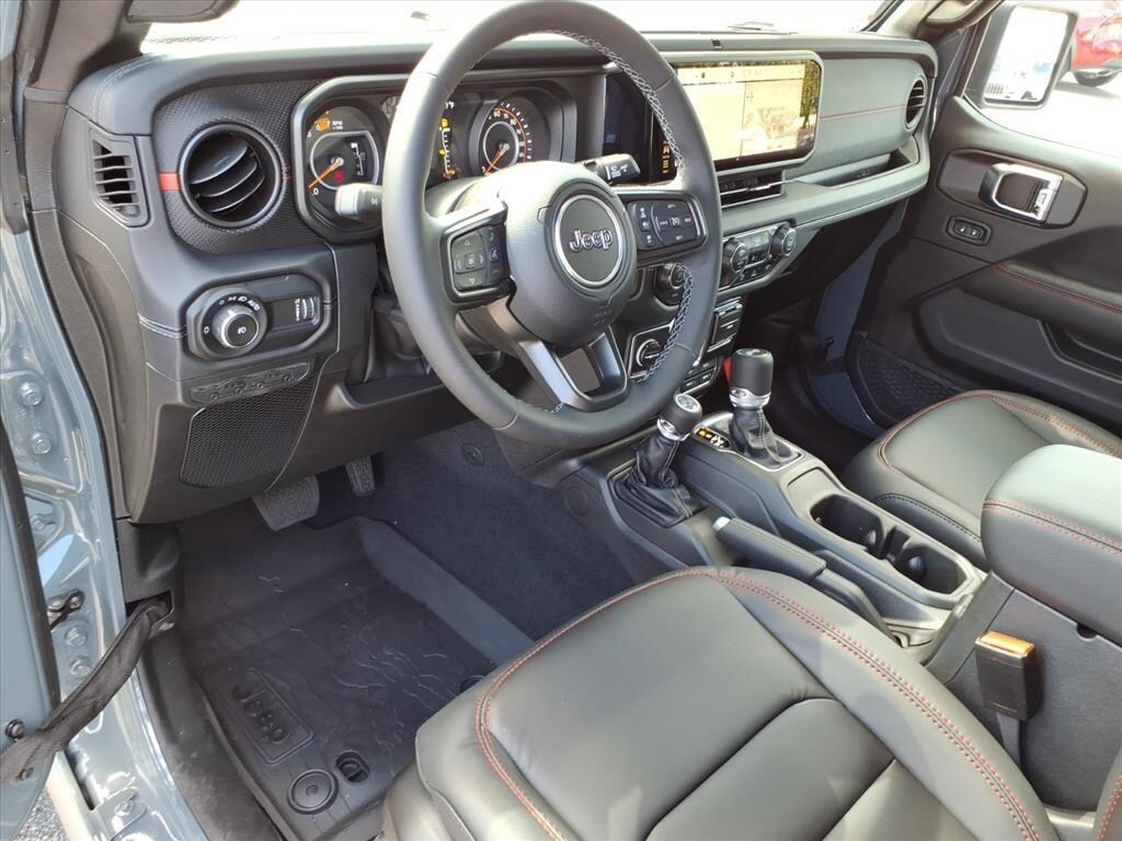 New 2025 Jeep Wrangler Rubicon X SUV