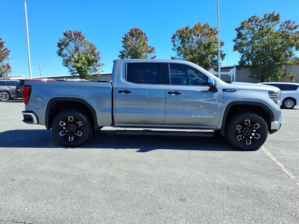 2025 Gmc Sierra 1500 SLT photo 3