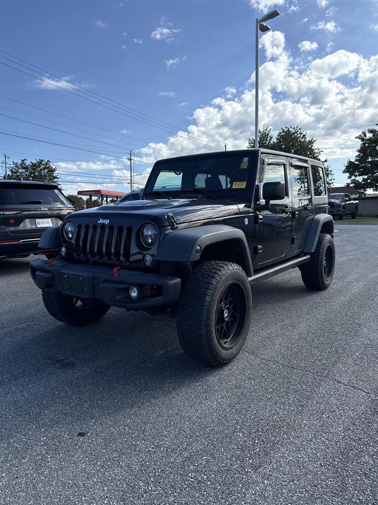 2016 Jeep Wrangler Unlimited Rubicon photo 2