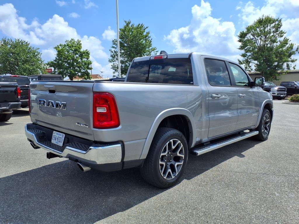 2025 Ram 1500 Laramie photo 4