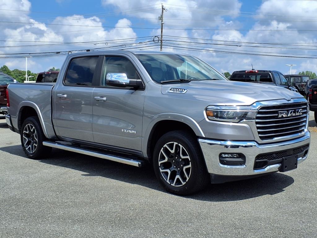 2025 Ram 1500 Laramie photo 2