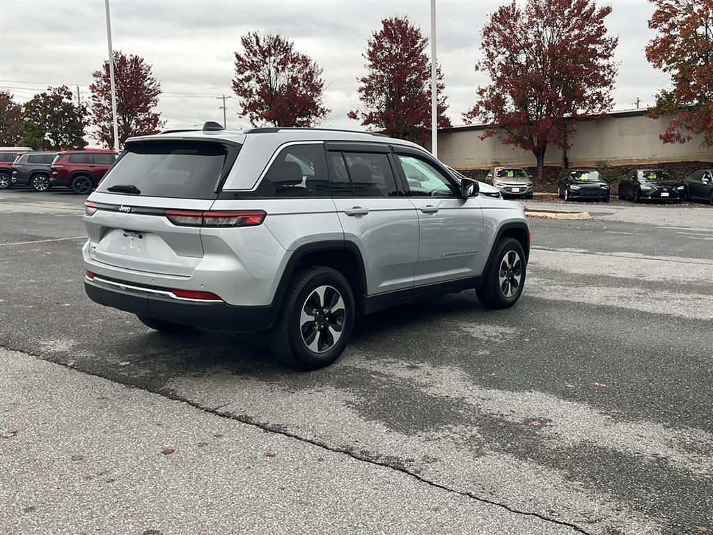 2023 Jeep Cherokee 4xe photo 4