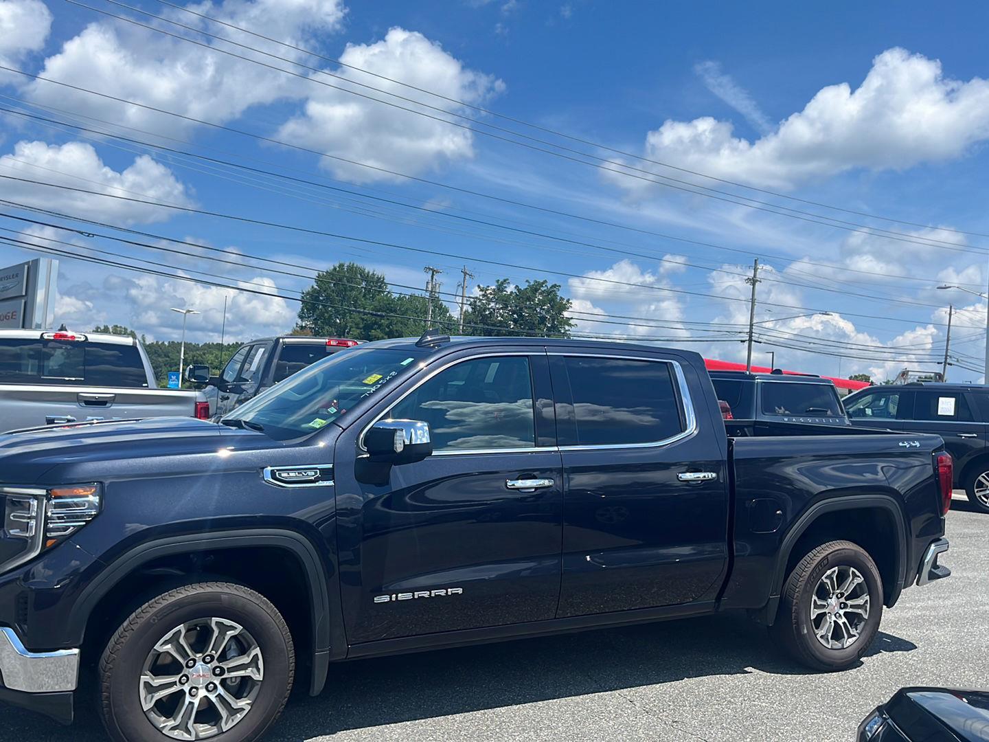 2025 Gmc Sierra 1500 SLT photo 4