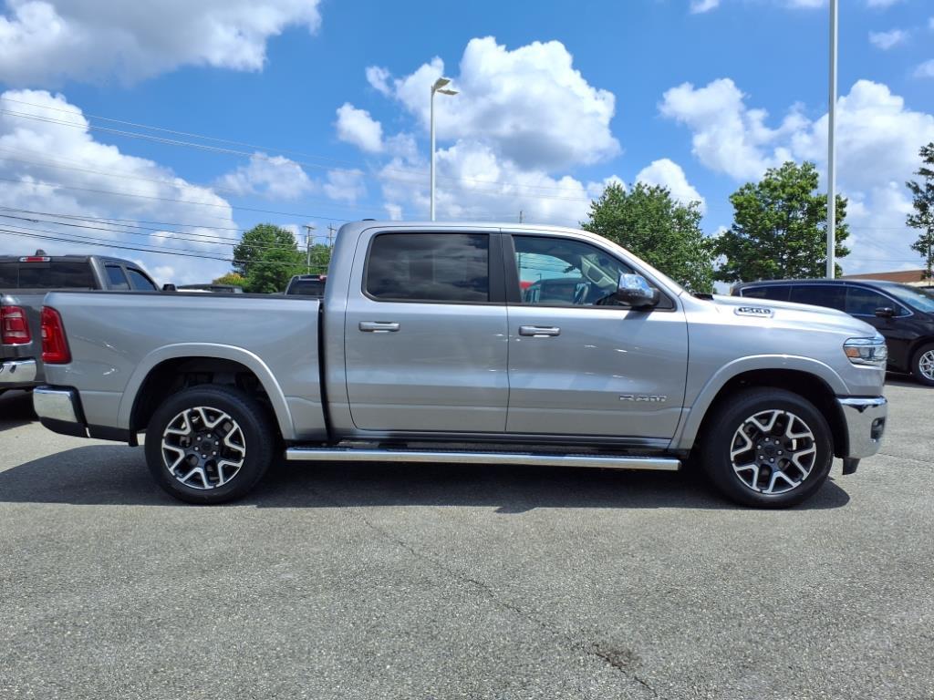 2025 Ram 1500 Laramie photo 3