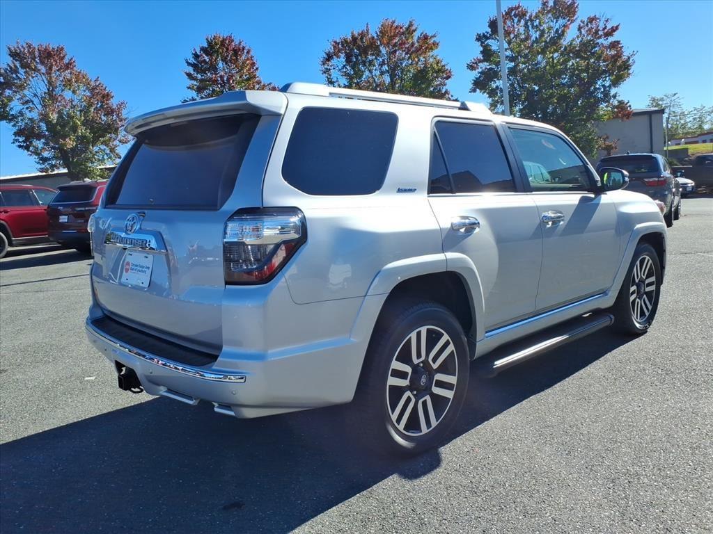 2024 Toyota 4Runner Limited photo 3
