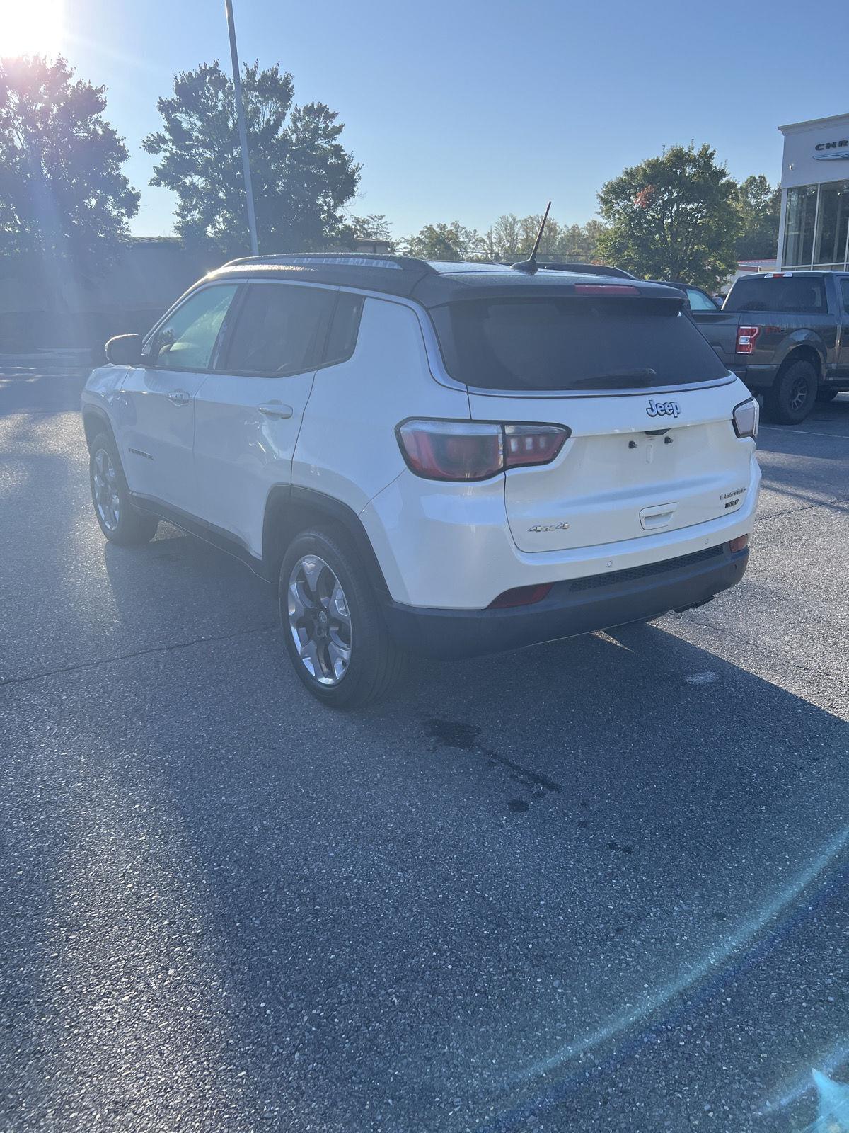 2018 Jeep Compass Limited photo 3