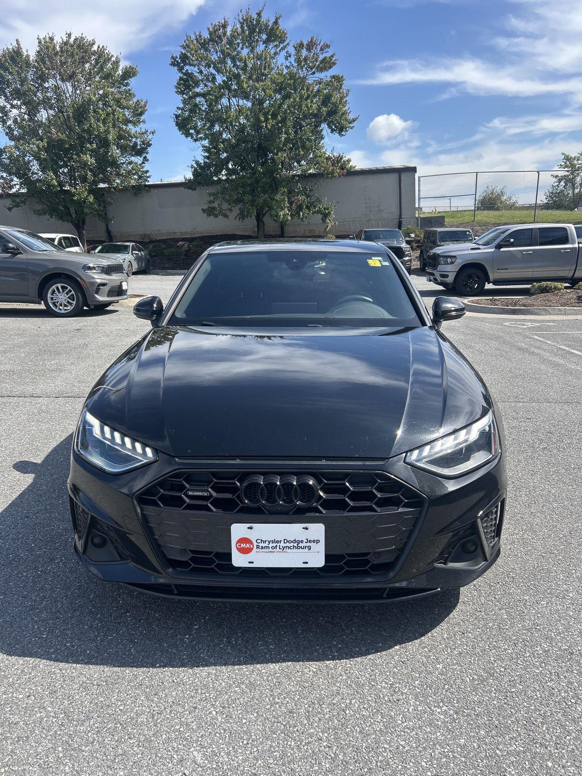 2023 Audi A4 S line Quattro Premium Plus photo 2