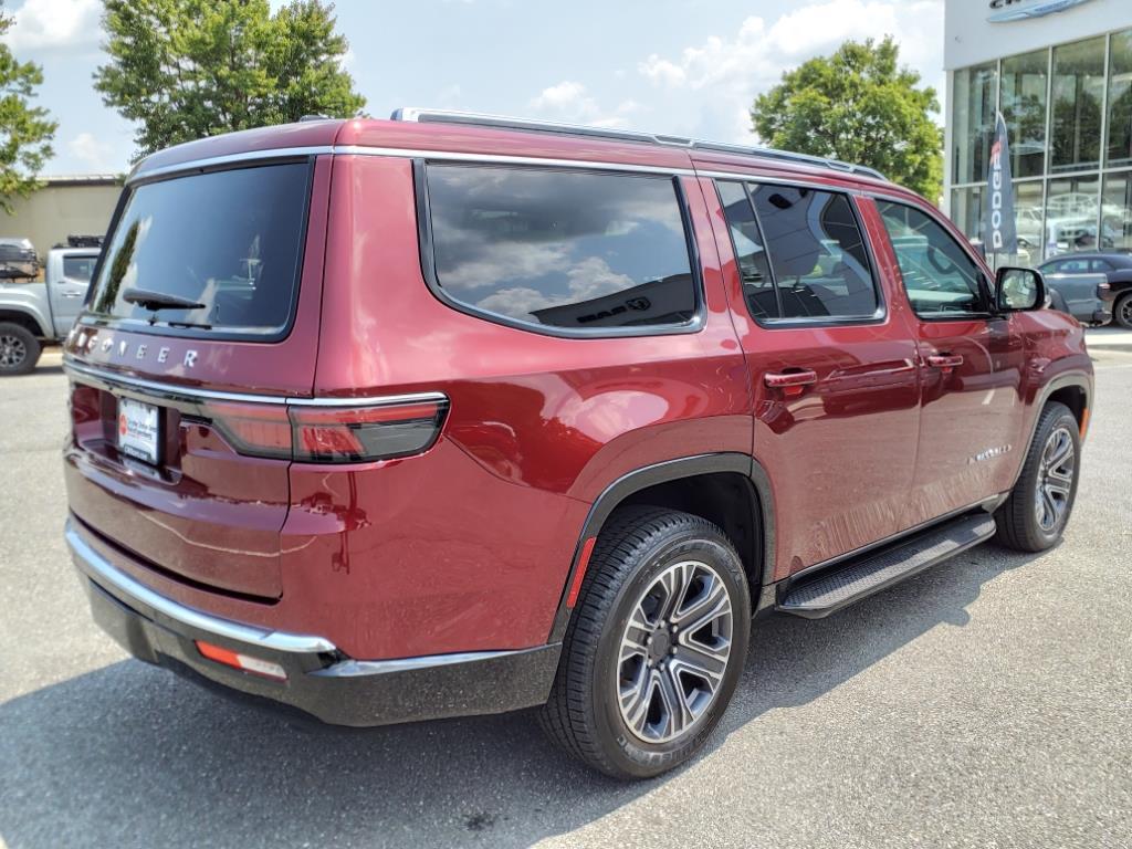 2024 Jeep Wagoneer Base photo 4