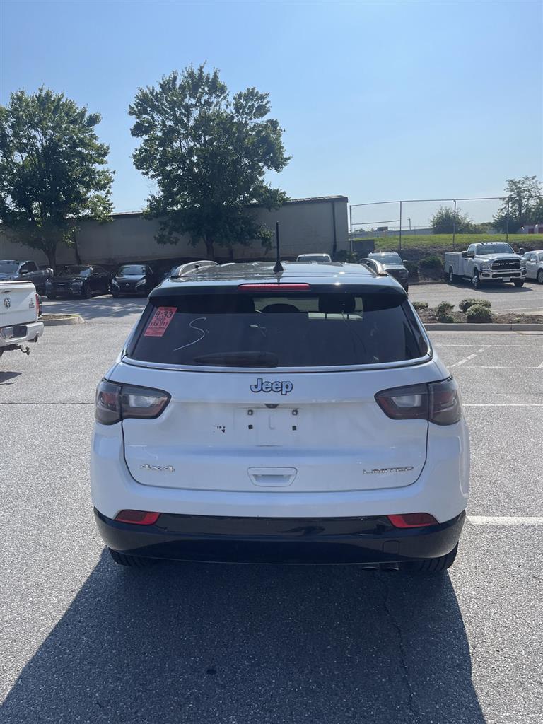 2022 Jeep Compass Limited photo 4