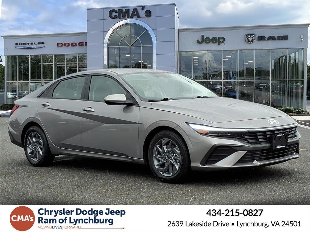 2024 Hyundai Elantra Sedan 