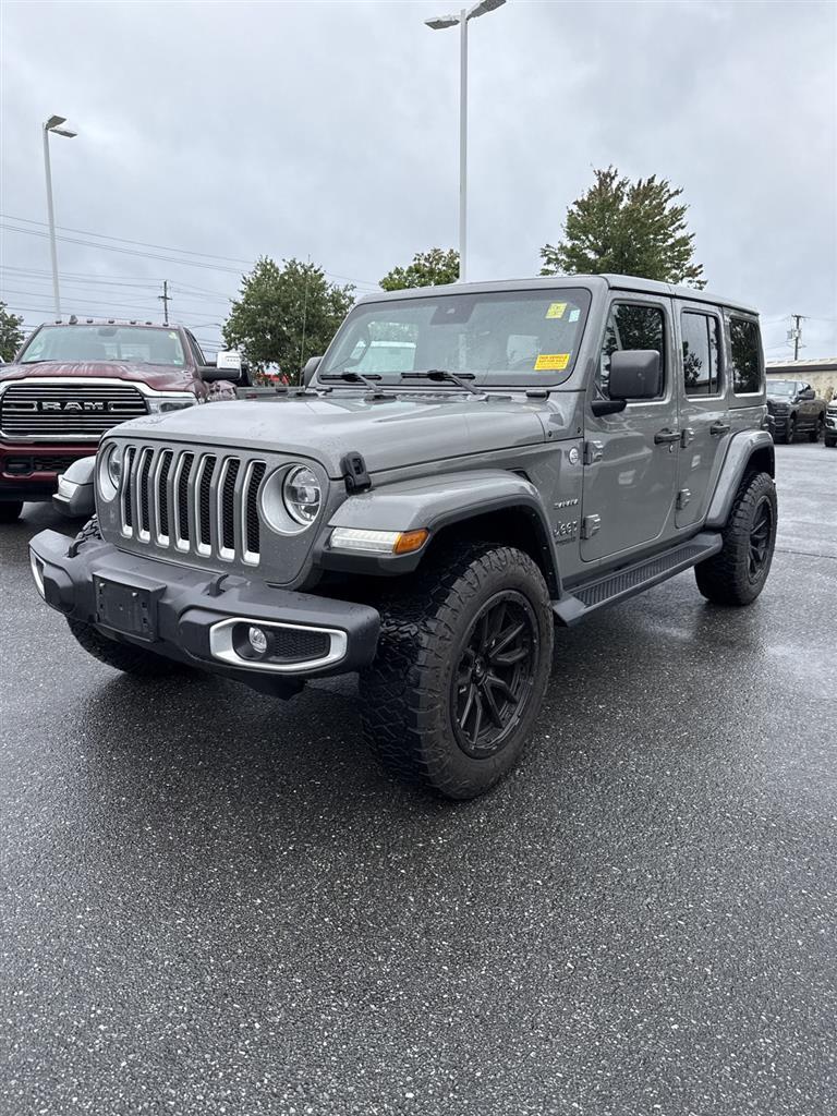 2022 Jeep Wrangler Unlimited Sahara photo 2