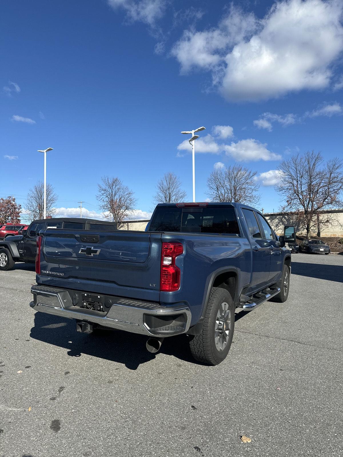 2024 Chevrolet Silverado 2500HD LT photo 4
