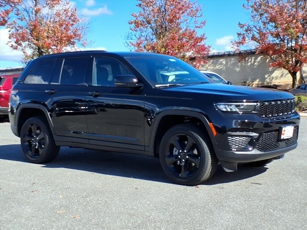 New 2025 Jeep Grand Cherokee Altitude X SUV