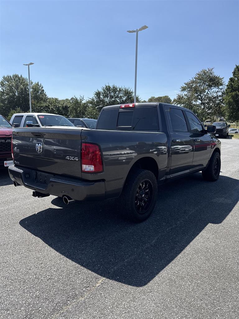 2018 Ram 1500 Big Horn photo 4