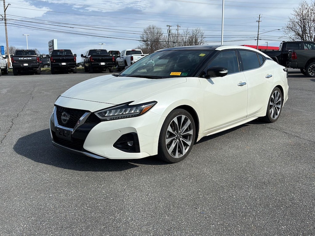 Used 2023 Nissan Maxima Platinum Sedan