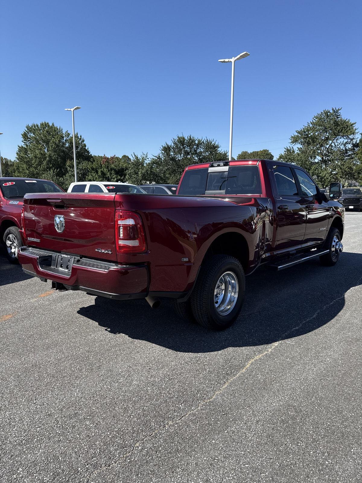 2024 Ram 3500 Laramie photo 4