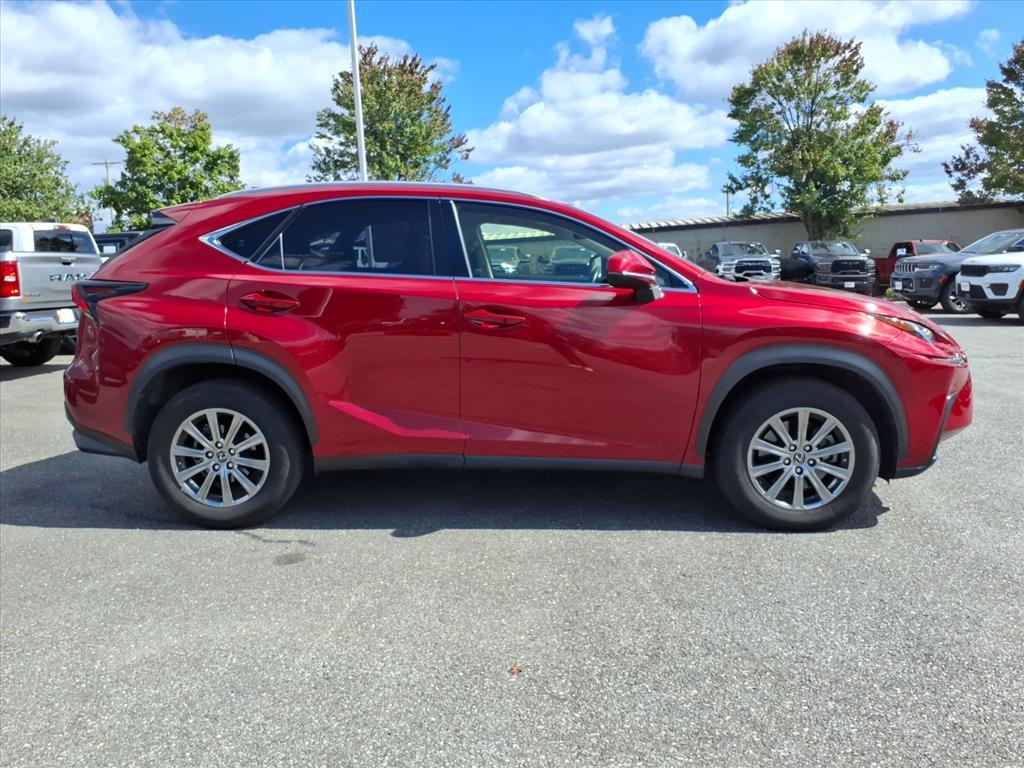 2019 Lexus NX 300 Luxury photo 3