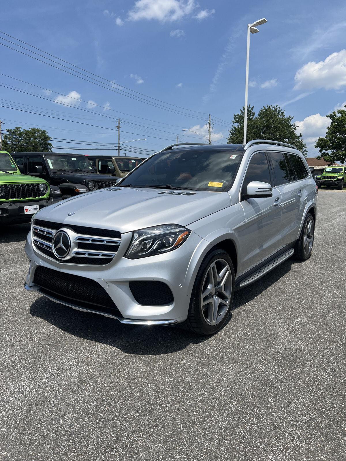 2017 Mercedes Benz GLS 550 4MATIC photo 3