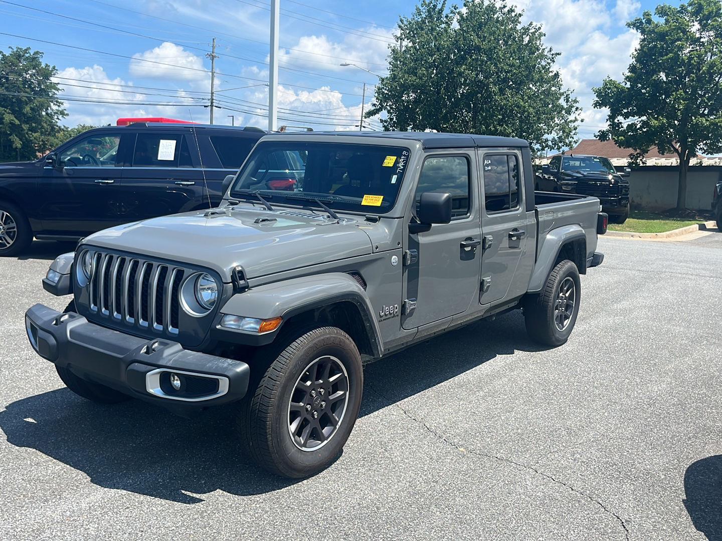 2023 Jeep Gladiator Overland photo 3