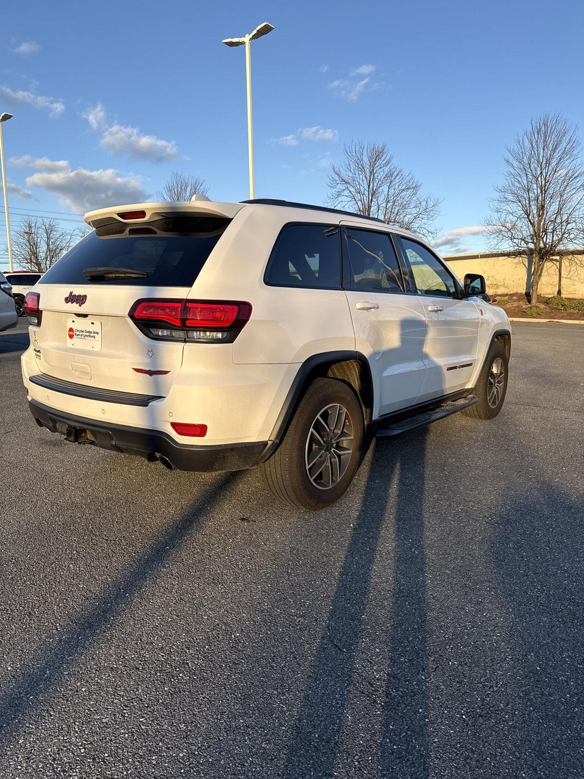 2020 Jeep Grand Cherokee Trailhawk photo 3