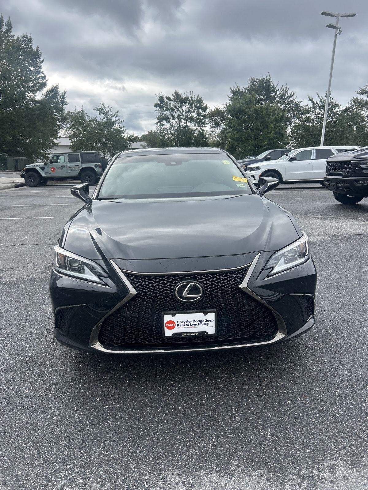 2024 Lexus ES 350 F SPORT Handling photo 3