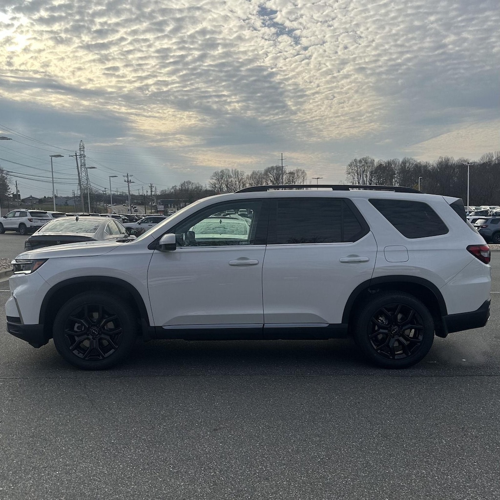New 2025 Honda Pilot Touring SUV