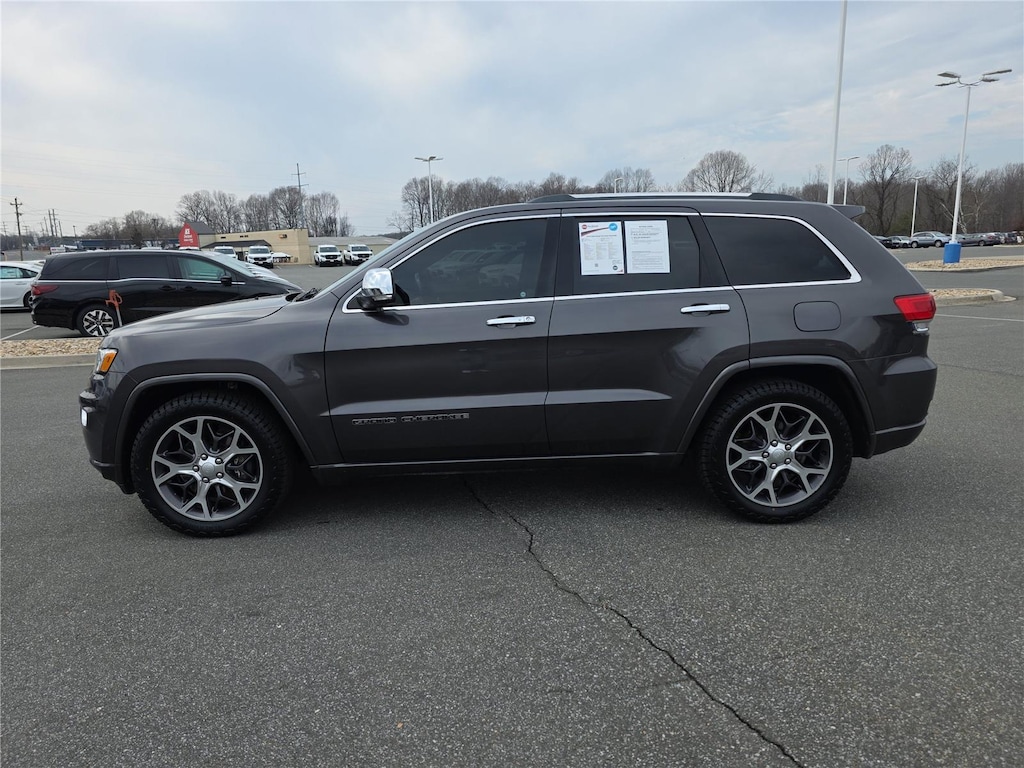 Used 2019 Jeep Grand Cherokee Overland SUV