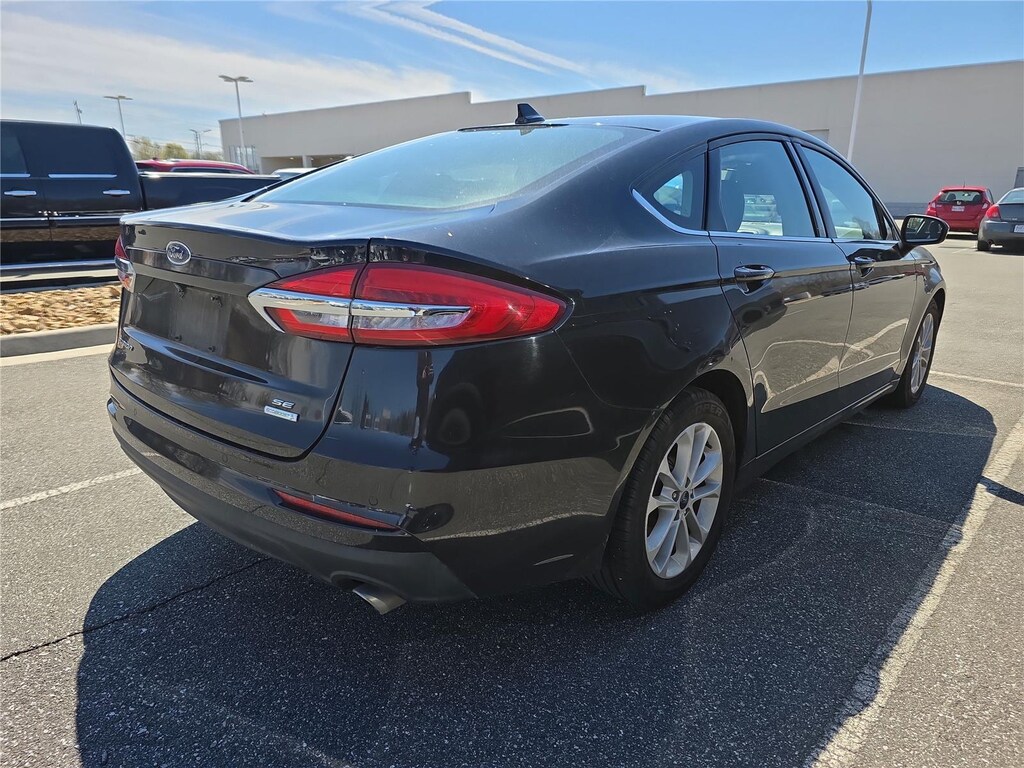 Used 2020 Ford Fusion SE Sedan