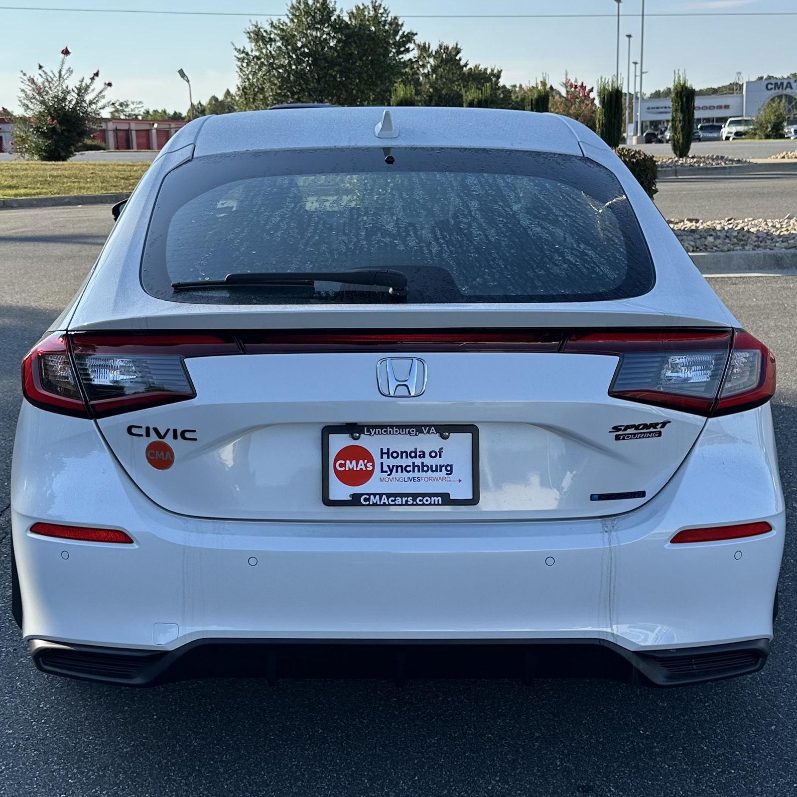 2026 Honda Civic Hatchback Hybrid Sport Touring photo 3